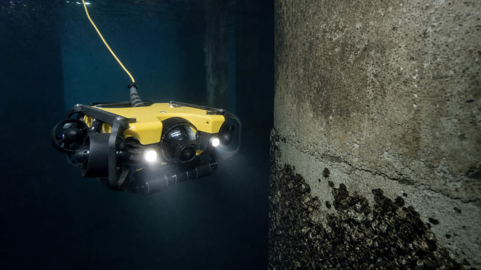 micro ROV VideoRay para inspección